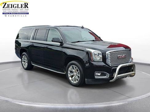 Used 2016 GMC Yukon XL SLE w/ HD Trailering Package AWD/4WD image 3