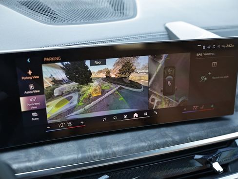 New 2026 BMW X5 xDrive40i w/ M Sport Package image 37