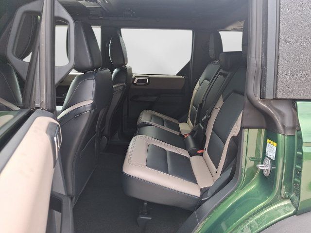 Used 2024 Ford Bronco Wildtrak AWD/4WD image 12