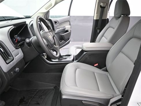 Used 2022 Chevrolet Colorado W/T image 10