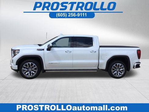 Used 2022 GMC Sierra 1500 Denali w/ Denali Reserve Package AWD/4WD image 1