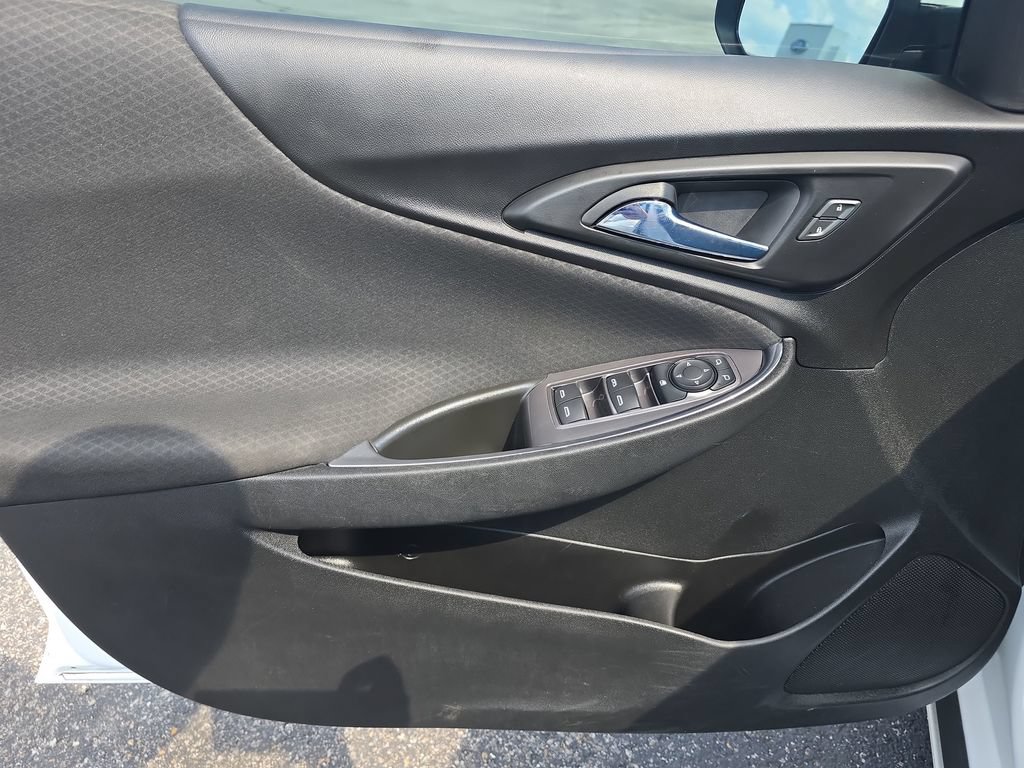Used 2020 Chevrolet Malibu LT FWD image 16
