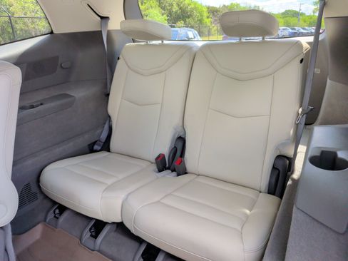 Used 2020 Cadillac XT6 Premium Luxury image 40