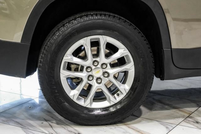 Used 2020 Chevrolet Traverse LT FWD image 50