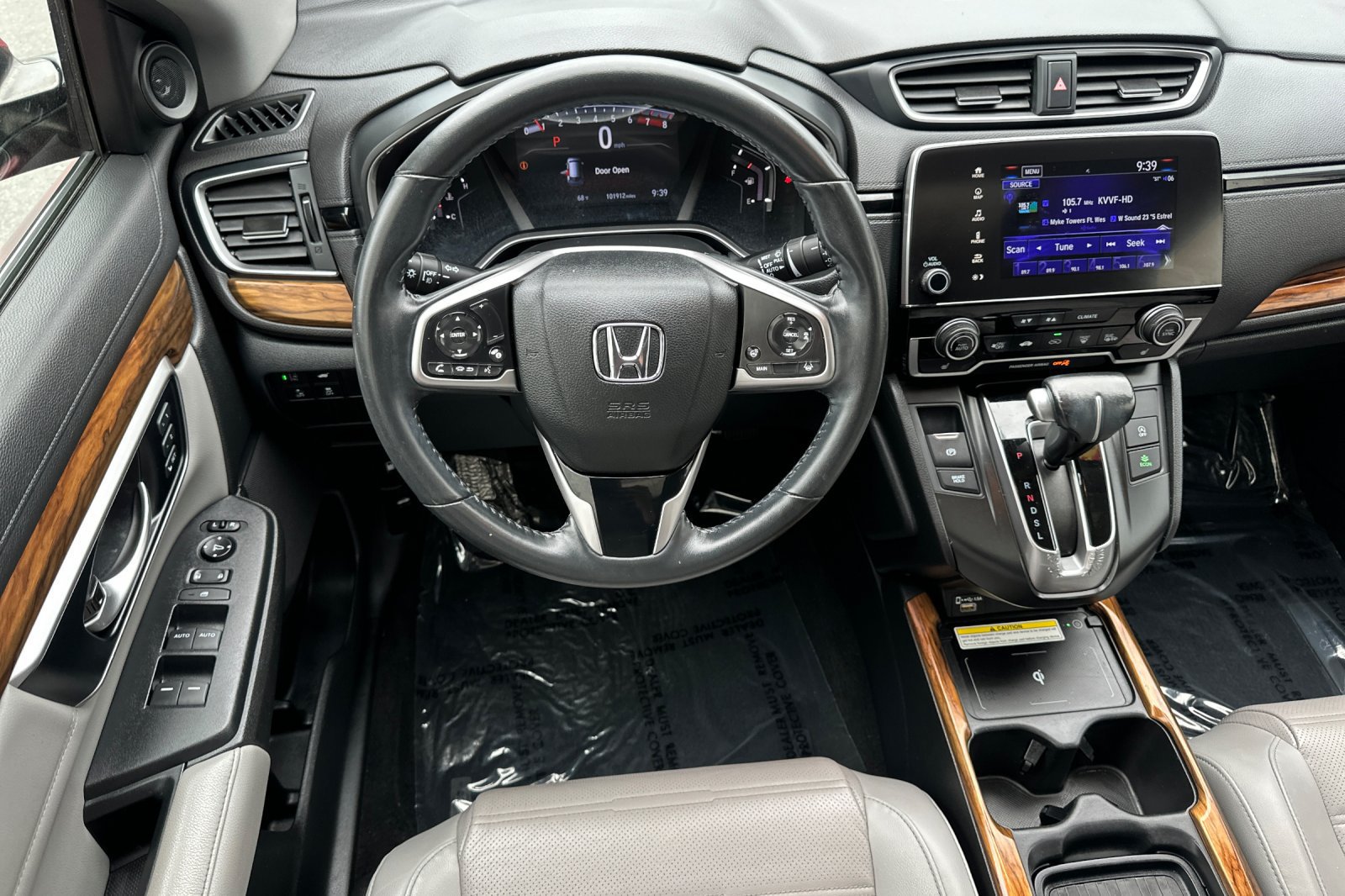 Used 2020 Honda CR-V Touring image 14