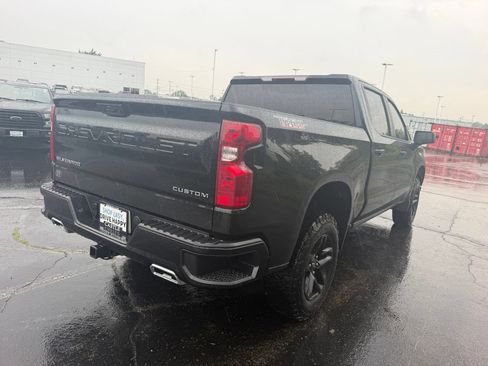 Used 2024 Chevrolet Silverado 1500 Custom Trail Boss AWD/4WD image 6
