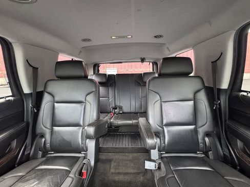 Used 2018 Chevrolet Tahoe LT AWD/4WD image 11
