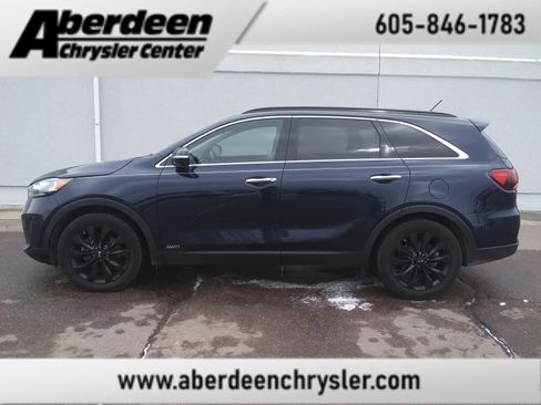 Used 2019 Kia Sorento S image 1