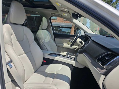 Certified 2023 Volvo XC90 B6 Plus w/ Protection Package Premier AWD/4WD image 11