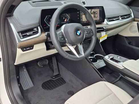 New 2027 BMW X1 xDrive28i AWD/4WD image 10