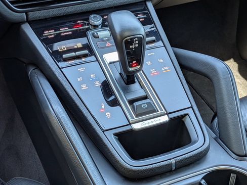 Certified 2023 Porsche Cayenne Platinum Edition AWD/4WD image 18