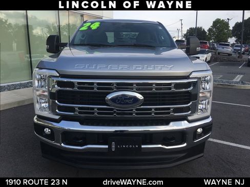 Used 2024 Ford F250 XLT w/ Snow Plow Prep Package image 10