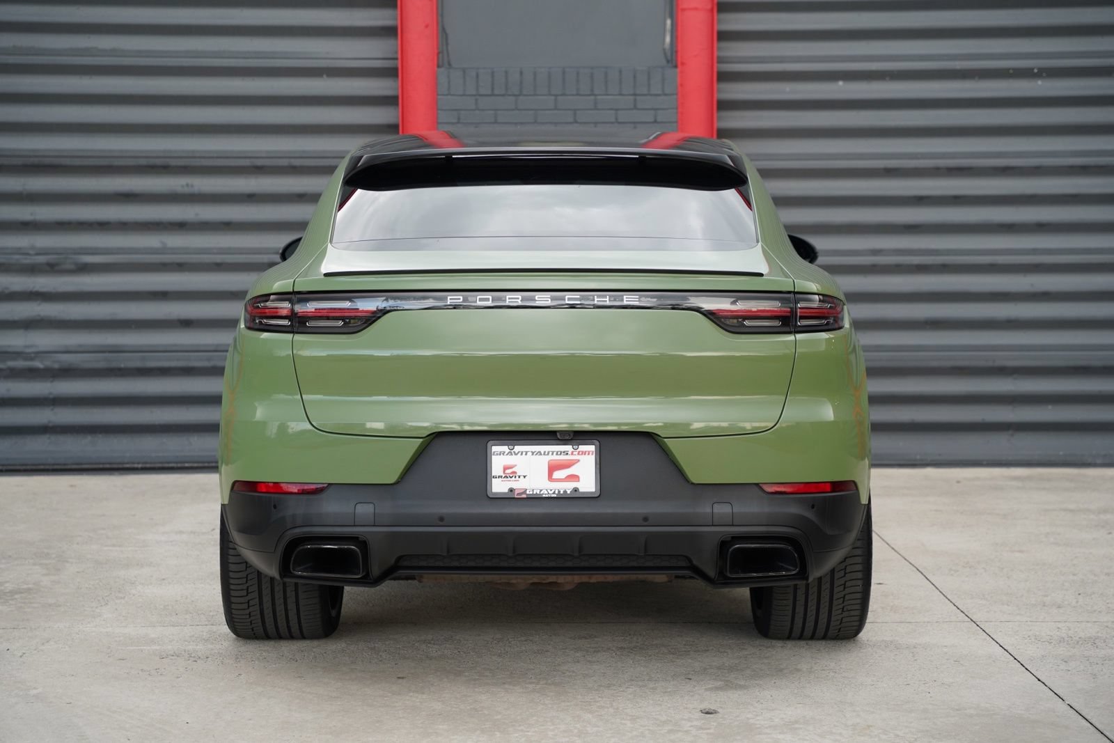Used 2022 Porsche Cayenne Coupe AWD/4WD image 15