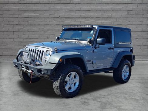 Used 2018 Jeep Wrangler Sport AWD/4WD image 6