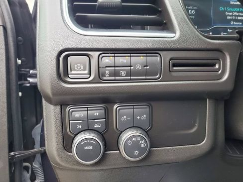 Used 2023 Chevrolet Suburban RST w/ Sport Performance Package AWD/4WD image 15