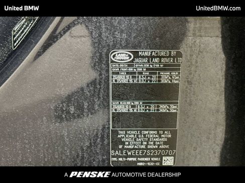 Used 2025 Land Rover Defender 110 V8 AWD/4WD image 22