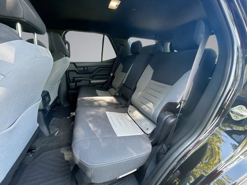Certified 2025 Toyota 4Runner TRD Off-Road AWD/4WD image 27