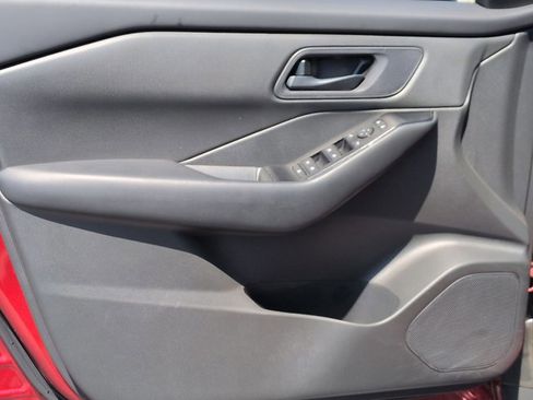 Certified 2025 Nissan Rogue S FWD image 12
