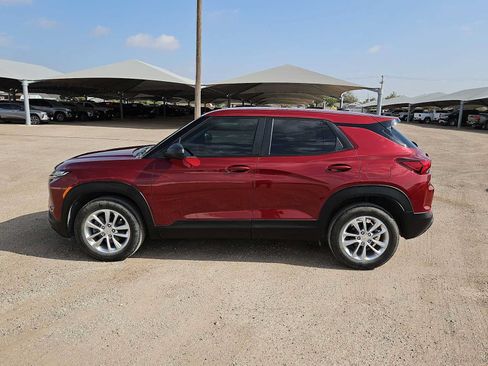 Used 2024 Chevrolet TrailBlazer LS w/ LS Convenience Package FWD image 5