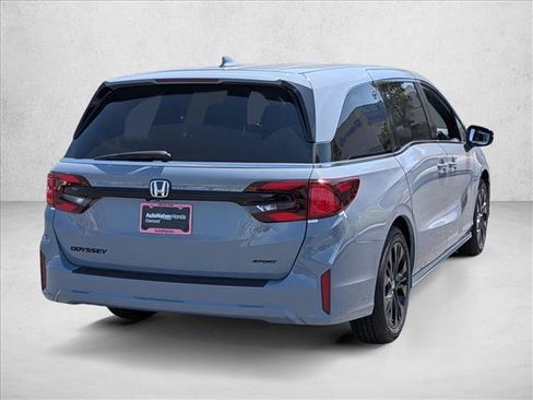 New 2026 Honda Odyssey Touring image 2