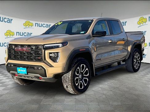 Used 2024 GMC Canyon AT4 w/ AT4 Premium Package image 3