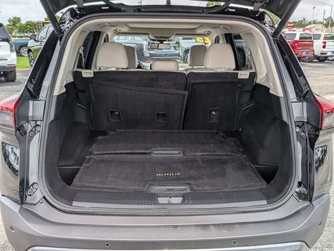 Used 2023 Nissan Rogue SL w/ SL Premium Package AWD/4WD image 29