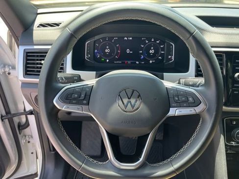 Used 2023 Volkswagen Atlas Cross Sport SE w/ Panoramic Sunroof Package FWD image 19