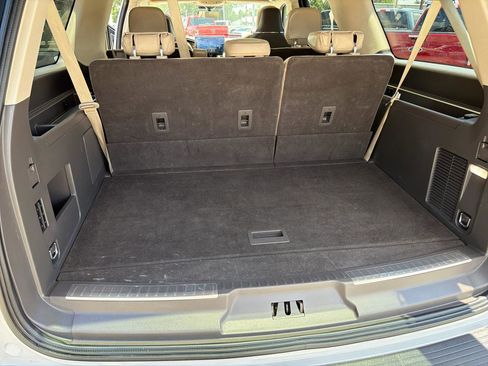 Used 2022 Lincoln Navigator L Reserve RWD image 26