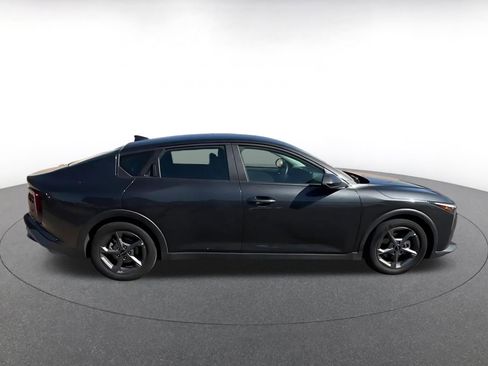 Used 2025 Kia K4 LXS image 16