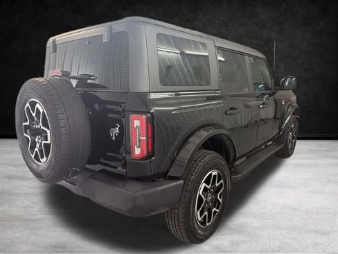 Used 2021 Ford Bronco Outer Banks image 6