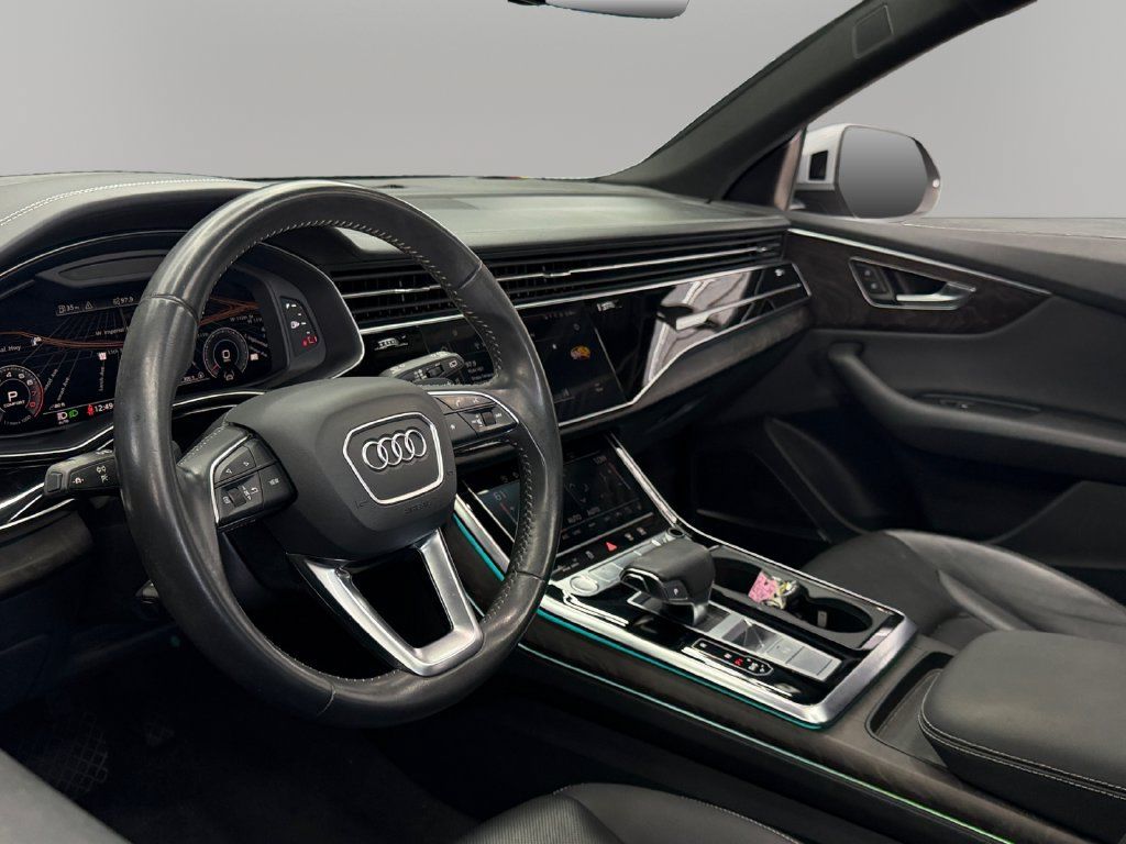 Used 2019 Audi Q8 Prestige w/ Towing Package AWD/4WD image 16