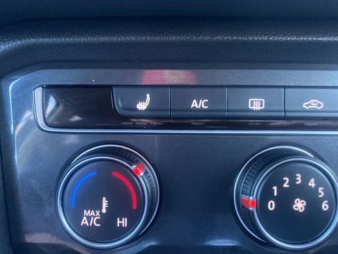 Used 2024 Volkswagen Tiguan S image 29