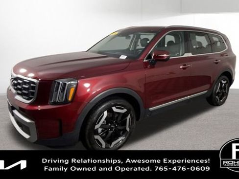 Certified 2023 Kia Telluride S w/ S Sunroof Package image 5