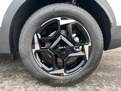 New 2026 Kia Sportage EX w/ EX Panoramic Sunroof Package image 9