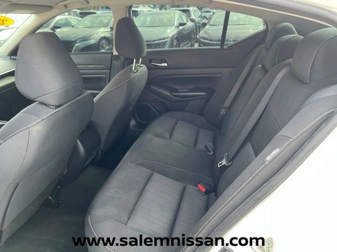 Used 2022 Nissan Altima 2.5 S FWD image 17