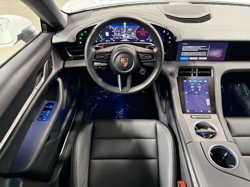Certified 2025 Porsche Taycan 4 image 17