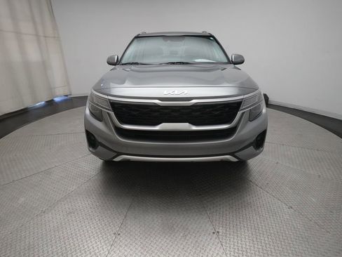 Used 2023 Kia Seltos S AWD/4WD image 13