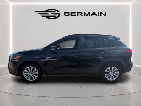 Used 2024 Toyota Corolla Cross LE FWD image 5