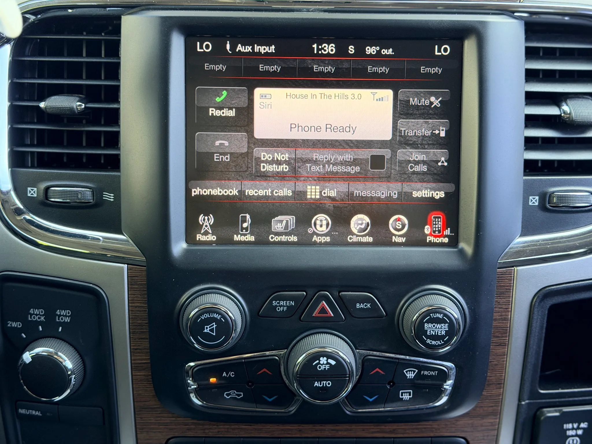 Used 2016 RAM 2500 Laramie w/ Convenience Group AWD/4WD image 22