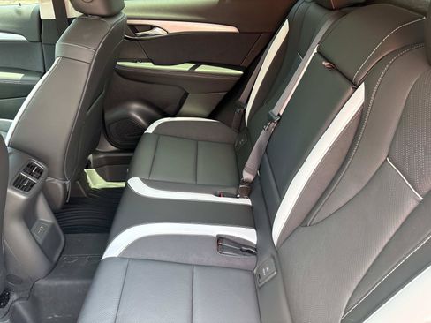 Used 2025 Buick Envision Sport Touring AWD/4WD image 30