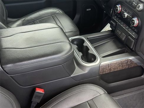 Used 2023 GMC Sierra 2500 Denali image 18