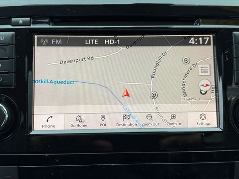 Used 2019 Nissan Rogue SV w/ Sun & Sound Touring Package image 15