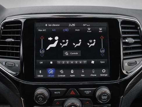 Used 2020 Jeep Grand Cherokee Altitude RWD image 33