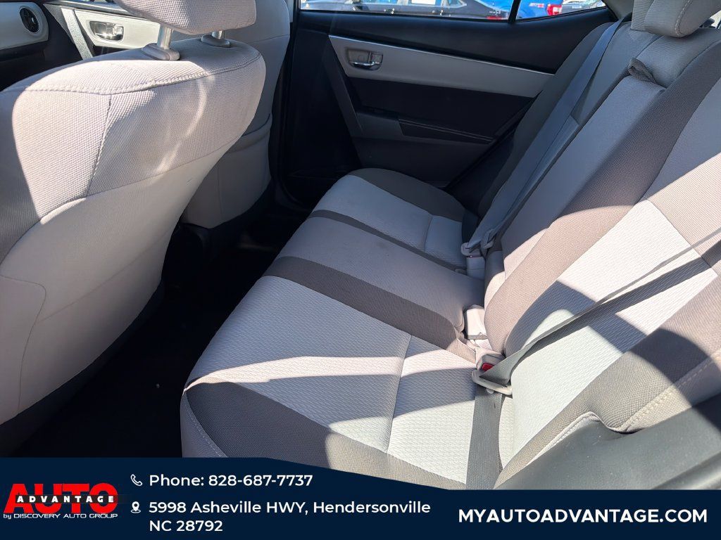 Used 2018 Toyota Corolla LE FWD image 25