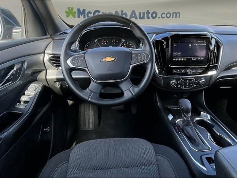 Used 2023 Chevrolet Traverse LT AWD/4WD image 8