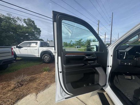 Used 2024 GMC Sierra 1500 Denali w/ Denali Reserve Package AWD/4WD image 33