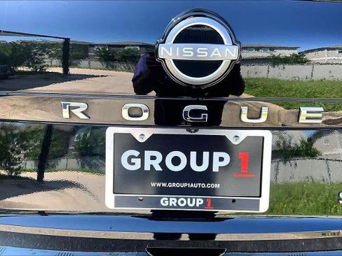 Certified 2023 Nissan Rogue SL w/ SL Premium Package AWD/4WD image 10