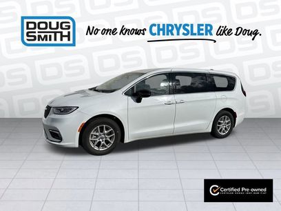 Certified 2024 Chrysler Pacifica Touring-L