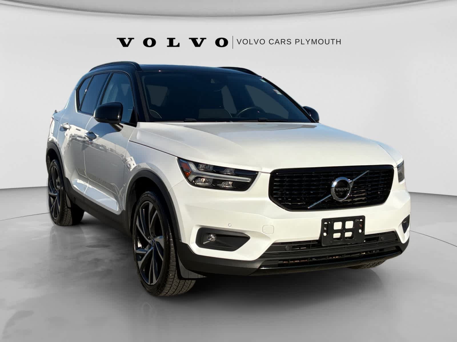 Used 2021 Volvo XC40 T5 R-Design w/ Climate Package AWD/4WD image 1