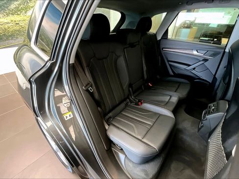 Certified 2025 Audi Q5 2.0T Premium Plus w/ Premium Plus Package image 20